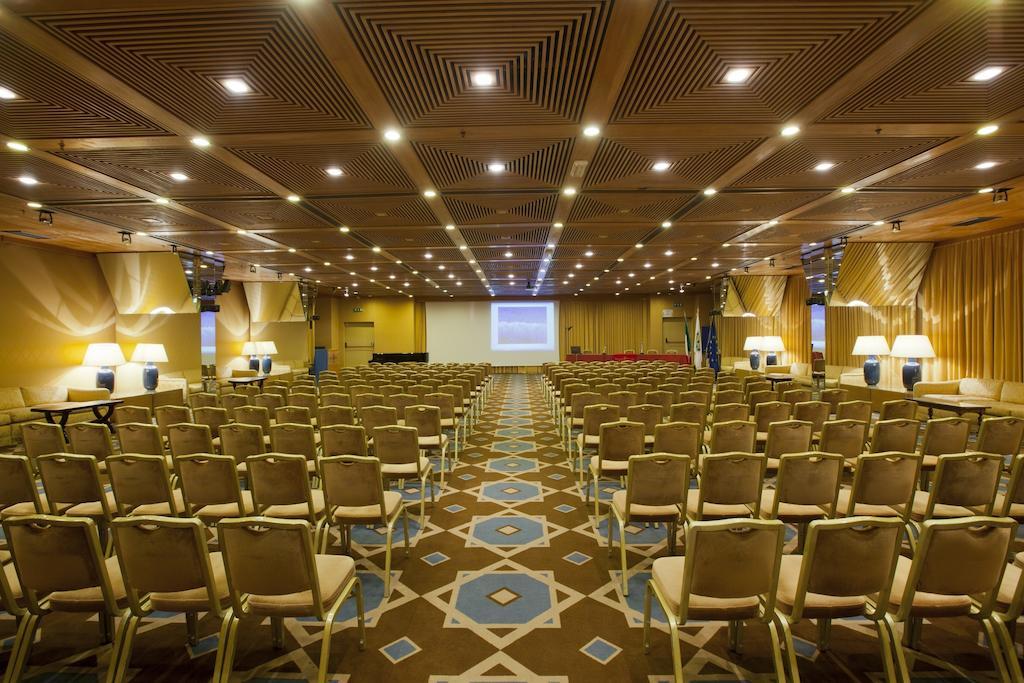 Moevenpick Hotel Bari Ngoại thất bức ảnh