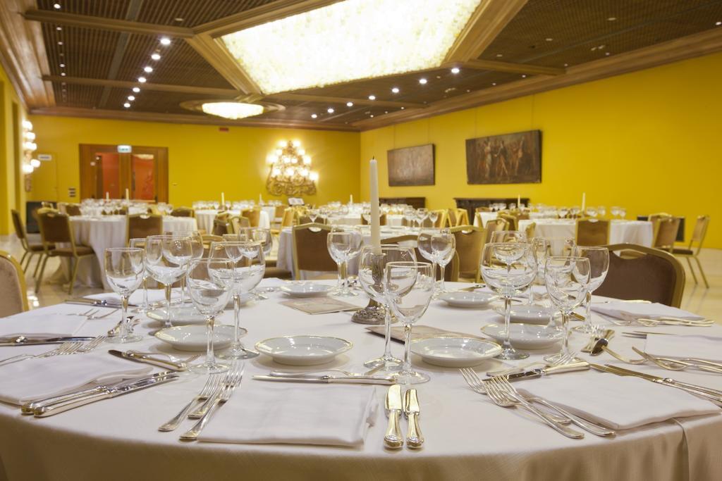 Moevenpick Hotel Bari Ngoại thất bức ảnh