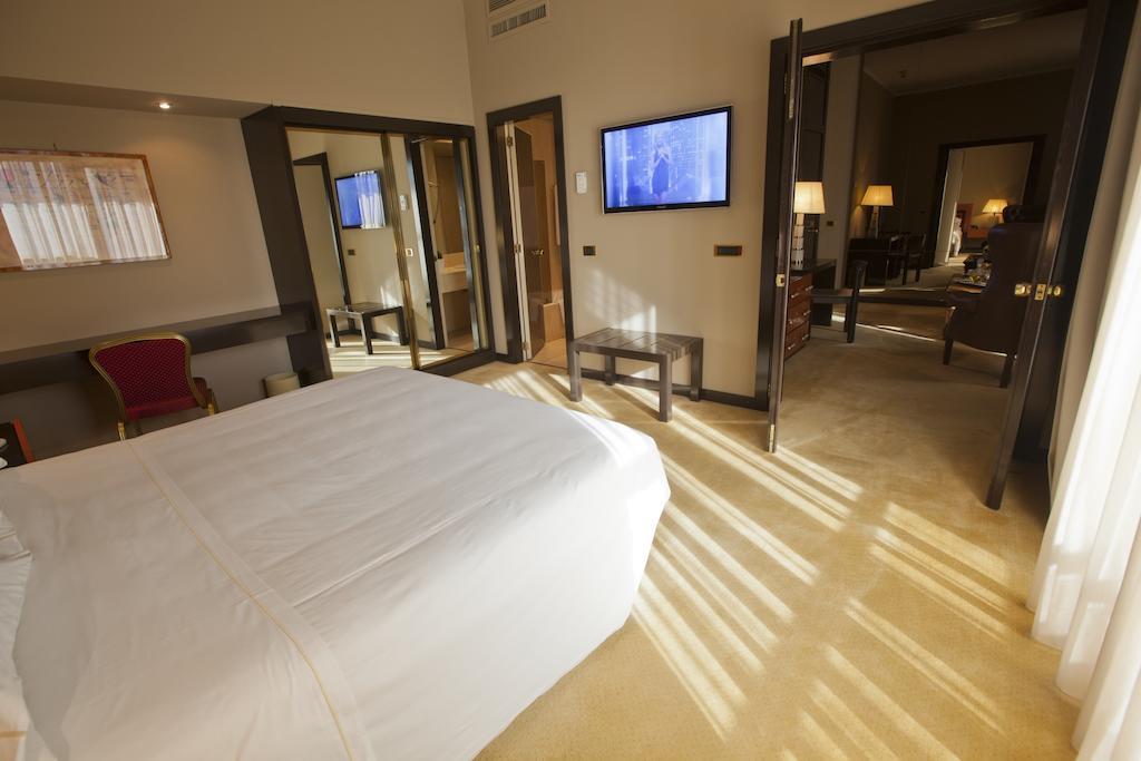 Moevenpick Hotel Bari Ngoại thất bức ảnh